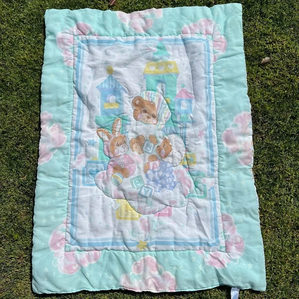 VTG Pastel Beddy Teddy Bear Riegel Quilted Crib Comforter BABY Blocks 31x42 GUC